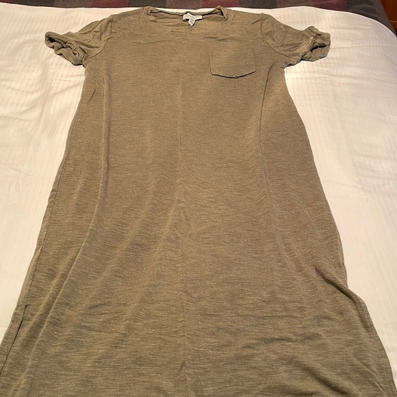 Jessica Simpson midweight maxi length army green Tshirt dress - Picture 1 of 4
